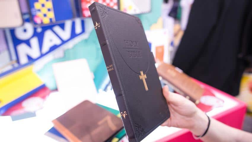 capas fora do comum para iphone biblia