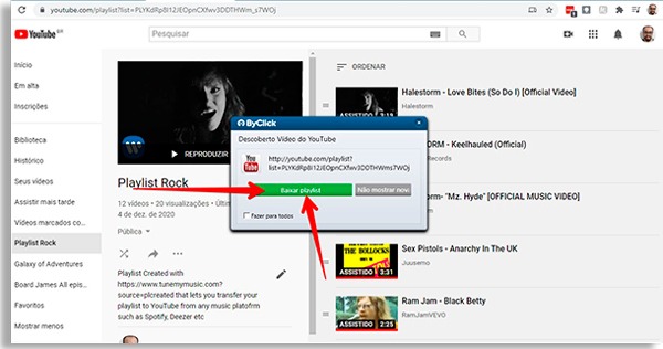 tela do youtube sobreposta pelo byclick downloader, com setas vermelhas apontando para o botão verde dizendo "baixar playlist"