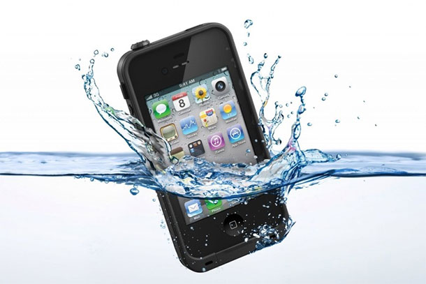 iphone-cai-na-agua-iphonecapawaterproof
