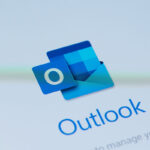 Destaque Como bloquear um email no Outlook