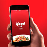 Destaque como usar o iFood pelo celular