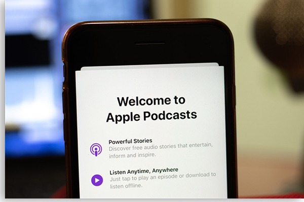 tela de início do apple podcasts no celular