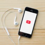 download youtube videos on iphone